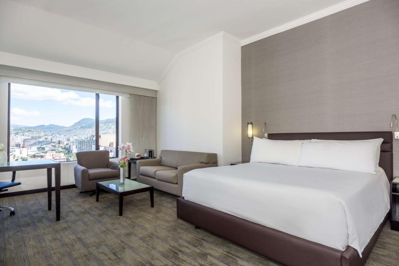 Nh Collection Quito Royal Hotel Kültér fotó