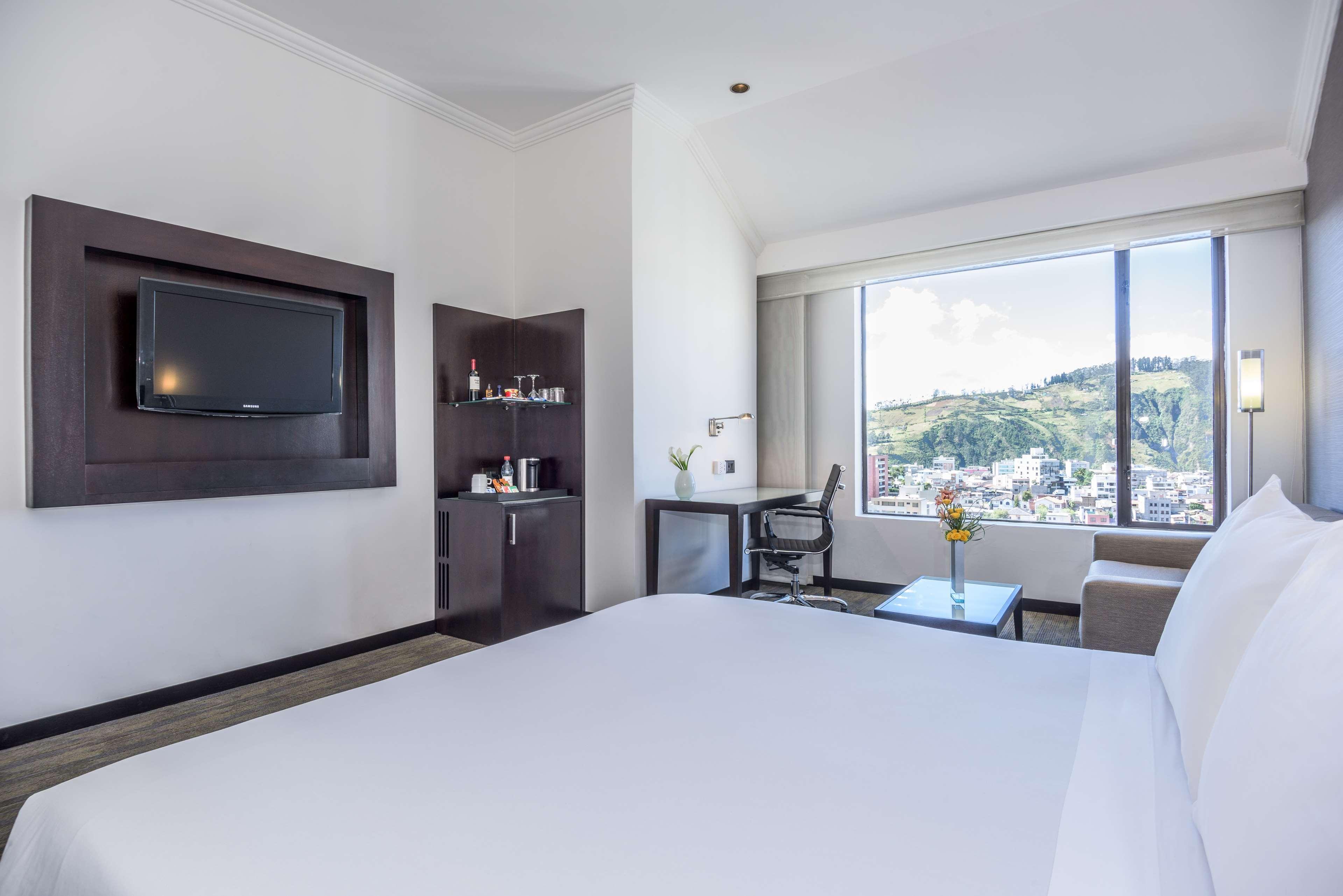 Nh Collection Quito Royal Hotel Kültér fotó